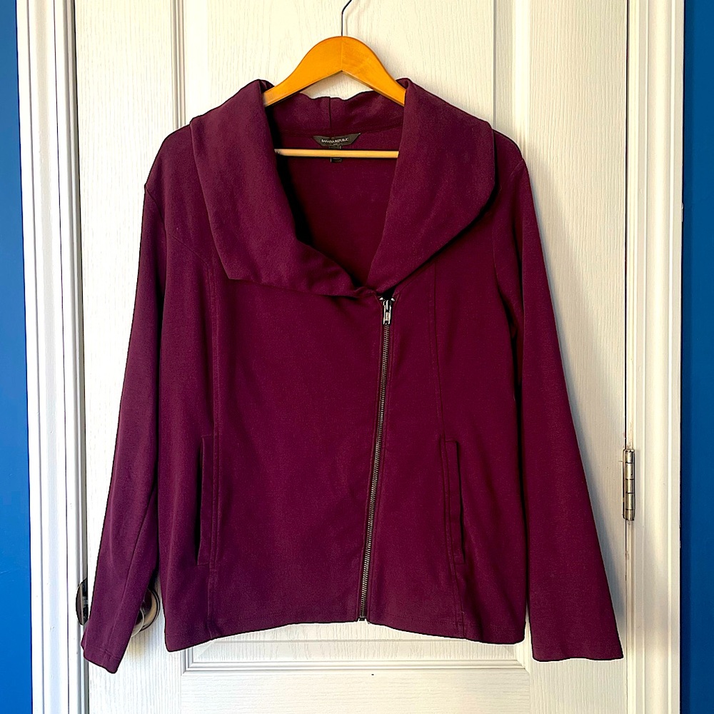 Banana Republic versatile top in merlot, XL